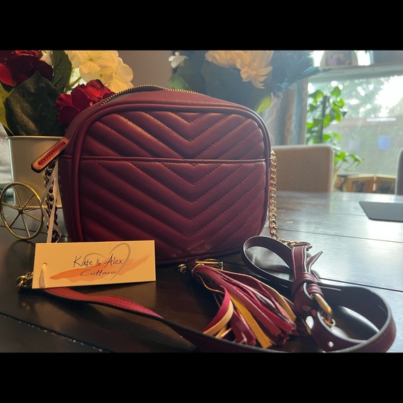 Kate & Alex Cuffaro Handbags - Kate & Alex Cuffaro Quilted Chevron Crossbody